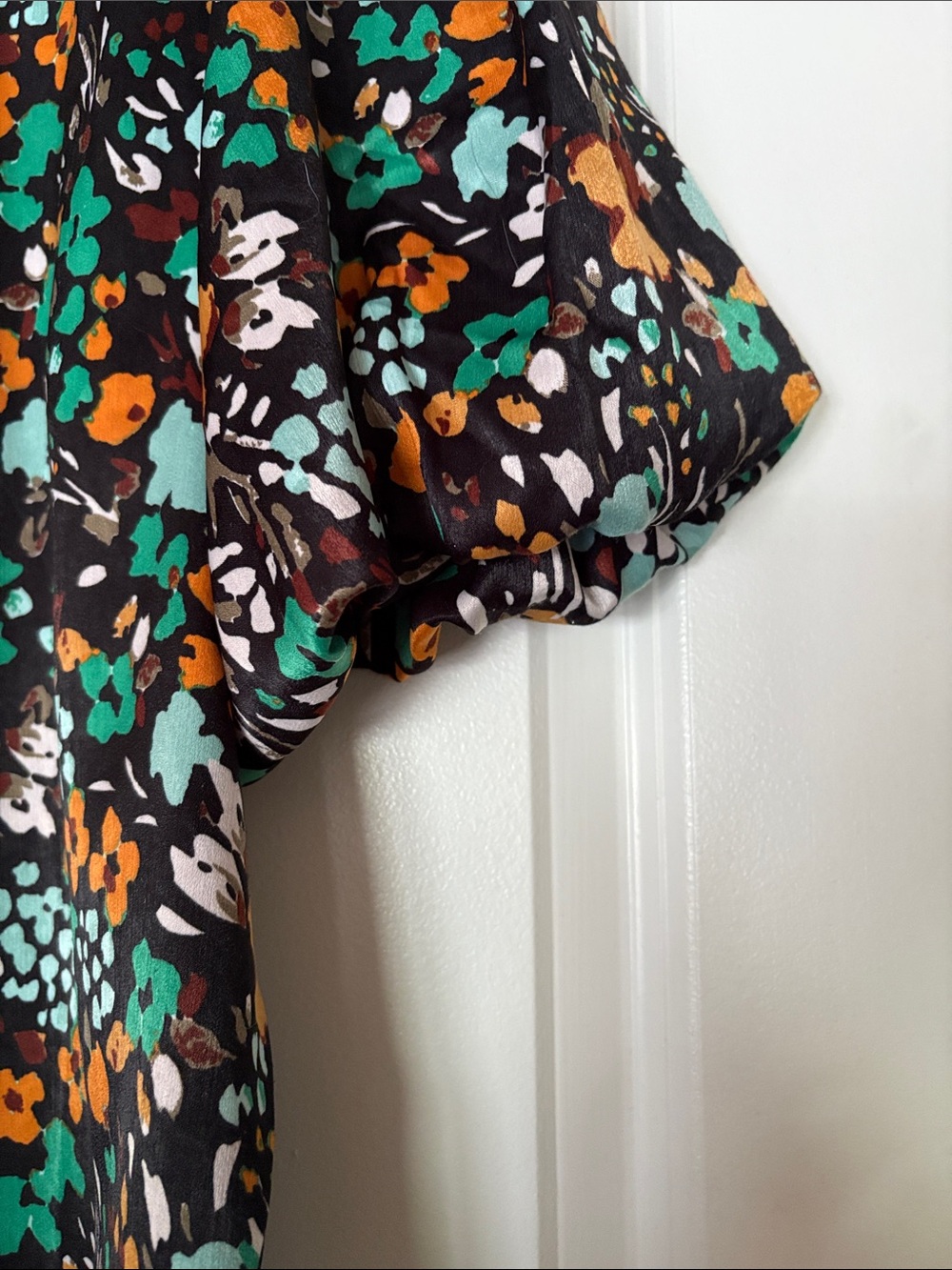THML Floral Smocked Neck Puff Sleeve Top - Picture 3 of 4